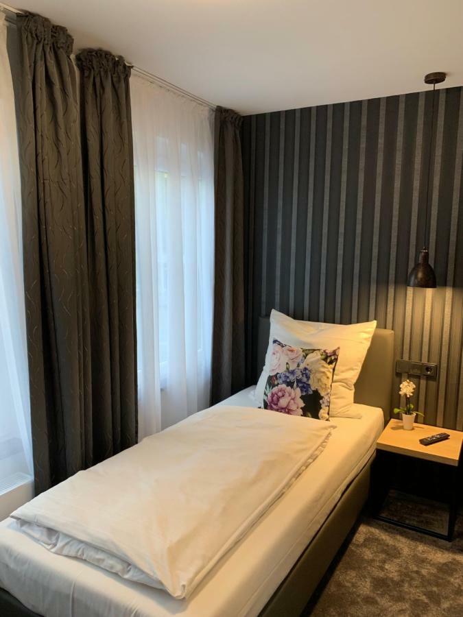 Hotel Dias Піннеберґ Екстер'єр фото