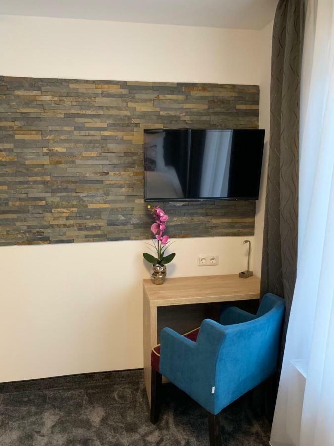 Hotel Dias Піннеберґ Екстер'єр фото